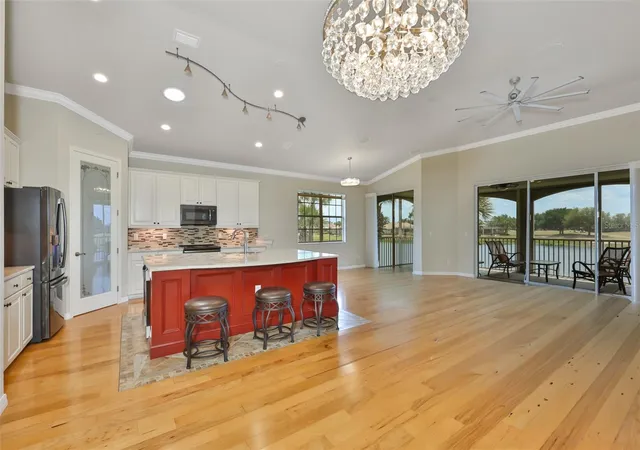 5th image of 1368 Emerald Dunes Dr, Sun City Center, FL 33573 | MLS# TB8503526
