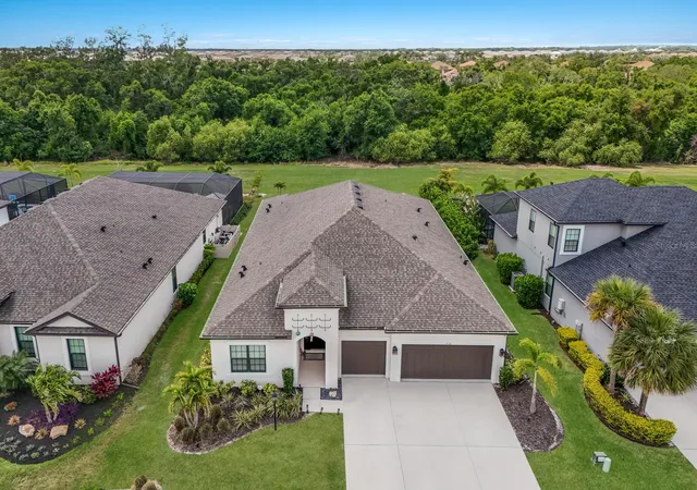 Photo 2 of Single family home for sale at 4528 Pond Brk Ct, Bradenton, FL 34211 | MLS# A4691993 | Listing updated on 2026-08-24
