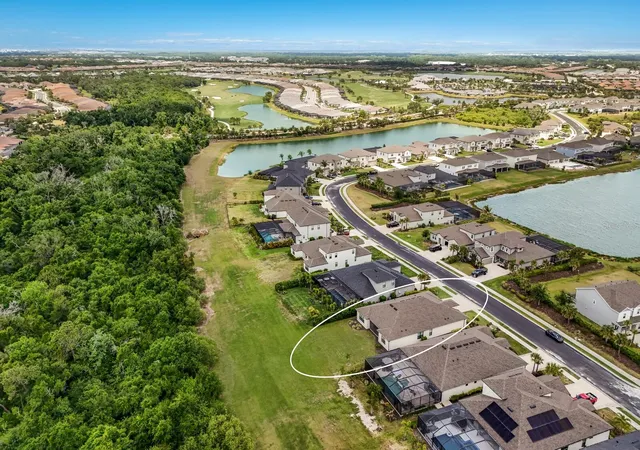 Photo 1 of Single family home for sale at 4528 Pond Brk Ct, Bradenton, FL 34211 | MLS# A4691993 | Listing updated on 2026-08-24