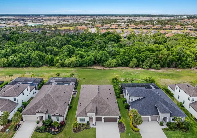 Photo 3 of Single family home for sale at 4528 Pond Brk Ct, Bradenton, FL 34211 | MLS# A4691993 | Listing updated on 2026-08-24