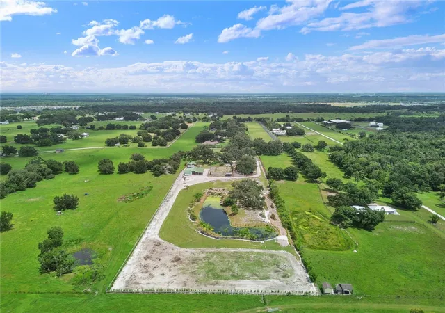 Photo 2 of Single family home for sale at 5925 Spencer Parrish Rd, Parrish, FL 34219 | MLS# A4691994 | Listing updated on 2026-10-26