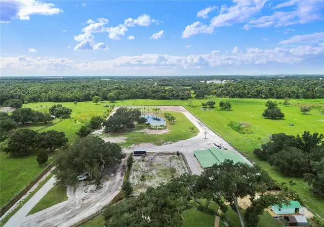 Photo 3 of Single family home for sale at 5925 Spencer Parrish Rd, Parrish, FL 34219 | MLS# A4691994 | Listing updated on 2026-10-26