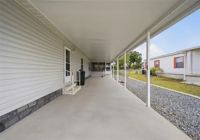 Photo 2 of Manufactured home for sale at 8401 Weatherford Ave, Brooksville, FL 34613 | MLS# W7885359 | Listing updated on 2026-10-11