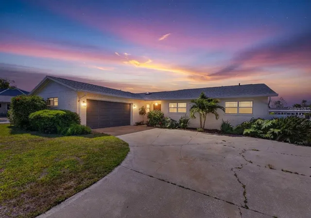 Photo 1 of Single family home for sale at 8450 Flagstone Dr, Tampa, FL 33615 | MLS# TB8503541 | Listing updated on 2026-09-01