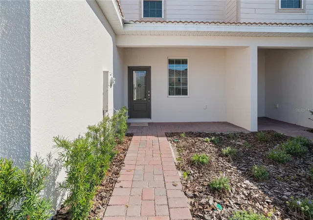 Photo 3 of Townhouse for sale at 563 Bay Leaf Dr, Kissimmee, FL 34759 | MLS# S5148968 | Listing updated on 2026-05-16