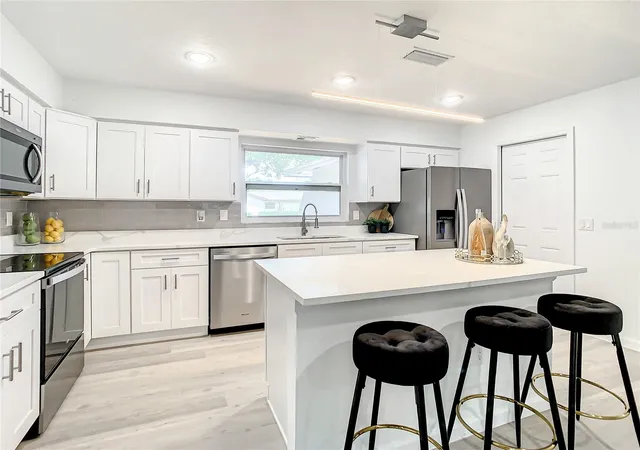 5th image of 2642 Brookside Ct, Maitland, FL 32751 | MLS# O6403669