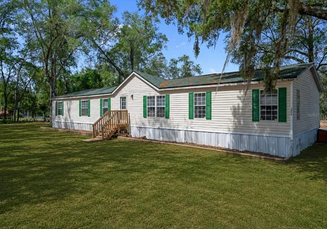 Photo 1 of Manufactured home for sale at 4059 Mckethan Rd, Dade City, FL 33523 | MLS# W7885361 | Listing updated on 2026-08-24