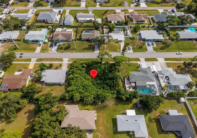 Photo 4 of Land for sale at 31 W Seminole Dr, Venice, FL 34293 | MLS# O6403686 | Listing updated on 2026-09-01