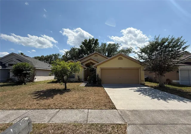 3rd image of 16450 Golden Eagle Blvd, Clermont, FL 34714 | MLS# O6403690
