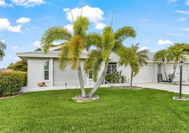 Photo 3 of Single family home for sale at 5685 Baden Ct, Fort Myers, FL 33919 | MLS# TB8503614 | Listing updated on 2026-07-01