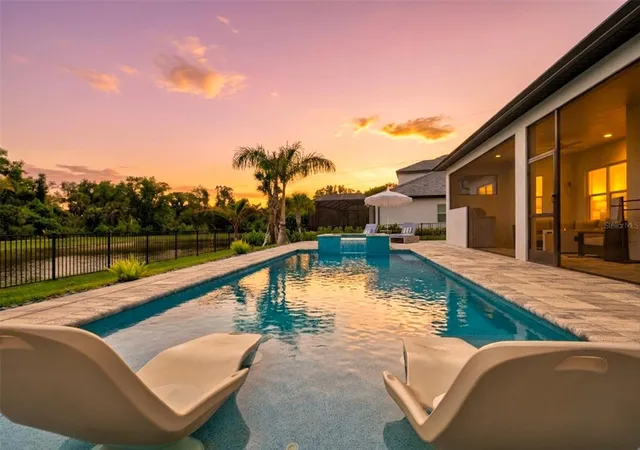 Homes for sale in Nokomis, FL | 1154 Kings Way Dr, Nokomis, FL 34275 | MLS# A4692023