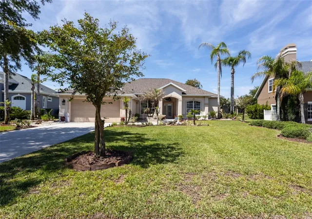 Photo 2 of Single family home for sale at 6 S Lakewalk Dr, Palm Coast, FL 32137 | MLS# FC318195 | Listing updated on 2026-09-12