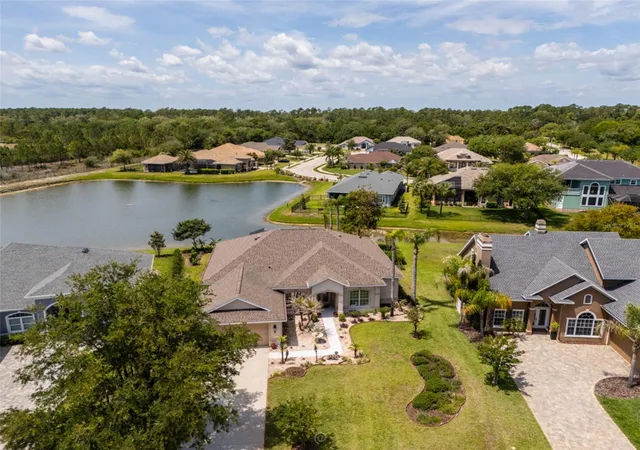 Photo 4 of Single family home for sale at 6 S Lakewalk Dr, Palm Coast, FL 32137 | MLS# FC318195 | Listing updated on 2026-10-25