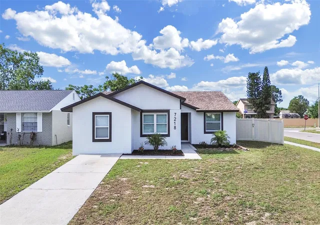 Photo 4 of Single family home for sale at 7218 Lunita Ct, Tampa, FL 33625 | MLS# TB8503652 | Listing updated on 2026-09-02