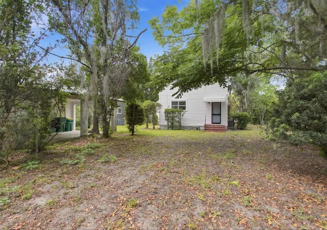 38th image of 533 N Sans Souci Ave, Deland, FL 32720 | MLS# V4948829