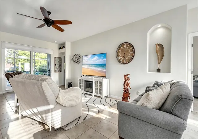 4th image of 113 Arena Lake Dr, Palm Coast, FL 32137 | MLS# FC318196