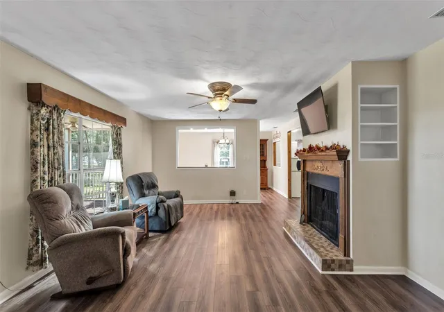 Photo 4 of Single family home for sale at 501 Swilley Rd, Plant City, FL 33567 | MLS# L4961514 | Listing updated on 2026-08-14