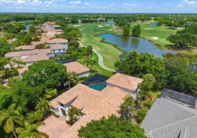 4th image of 7527 Greystone St, Lakewood Ranch, FL 34202 | MLS# A4692043