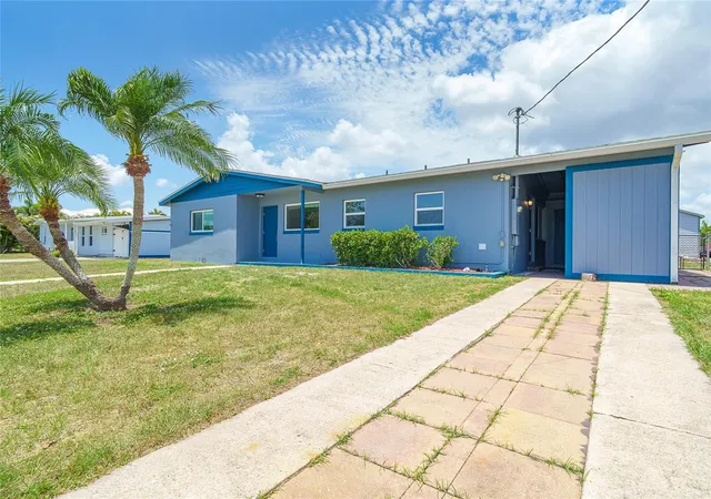 Photo 2 of Single family home for sale at 138 Buckeye Ave Nw, Port Charlotte, FL 33952 | MLS# D6147292 | Listing updated on 2026-08-13