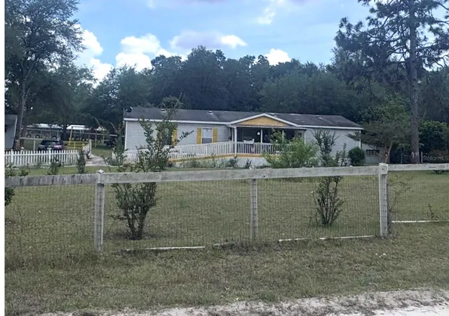 Homes for sale in Morriston, FL | 21170 Se 67th Pl, Morriston, FL 32668 | MLS# OM723878