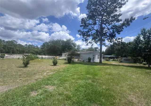 Homes for sale in Morriston, FL | 21170 Se 67Th Pl, Morriston, FL 32668 | MLS# OM723878