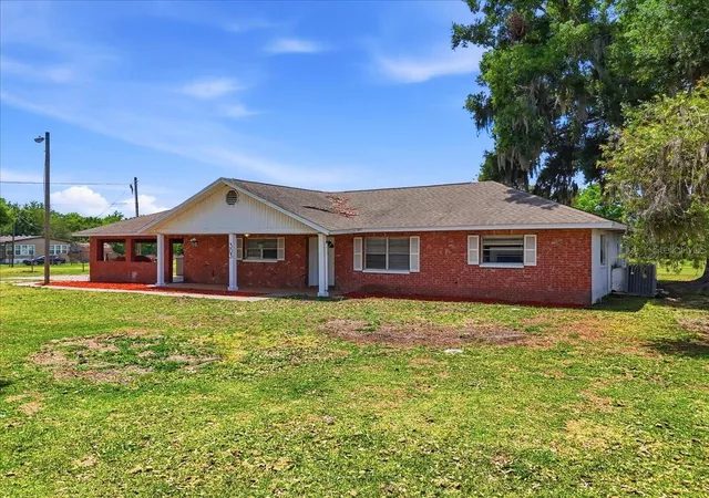 2nd image of 303 Karppe Rd, Plant City, FL 33567 | MLS# L4961521