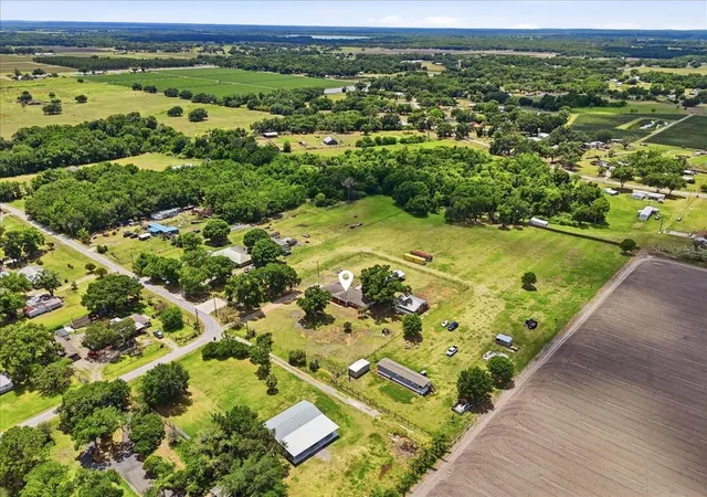 33rd image of 303 Karppe Rd, Plant City, FL 33567 | MLS# L4961521