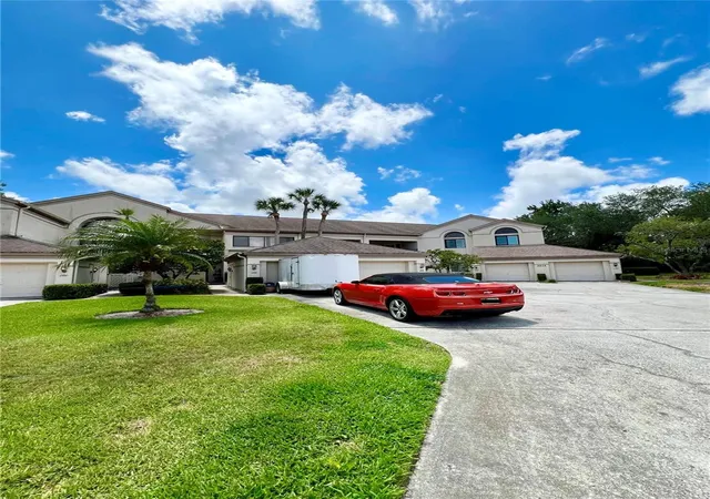 4th image of 3014 Red Oak Ct #102, Palm Harbor, FL 34684 | MLS# TB8503735