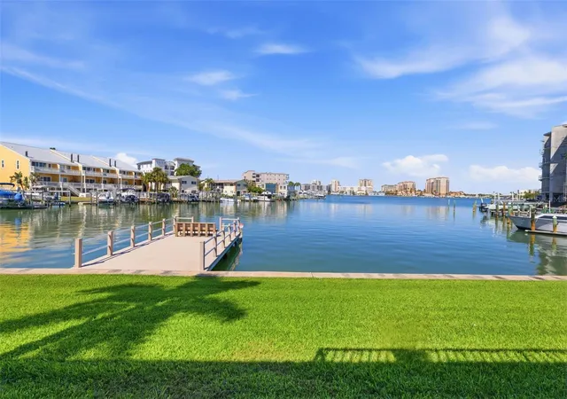 24th image of 400 Larboard Wy #105, Clearwater Beach, FL 33767 | MLS# O6403825