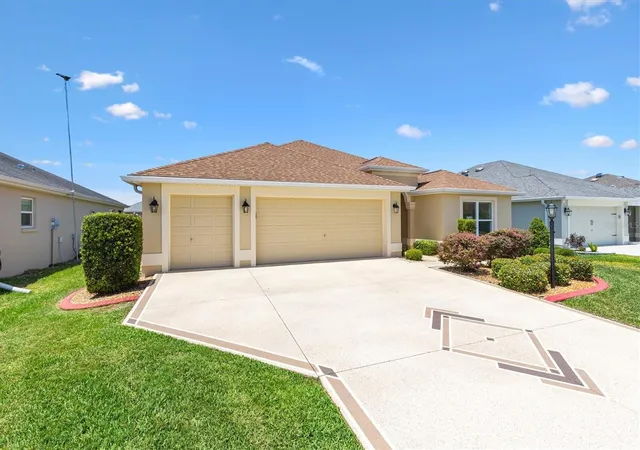 Photo 3 of Single family home for sale at 4348 Tuscaloosa Path, The Villages, FL 32163 | MLS# G5111789 | Listing updated on 2026-10-06