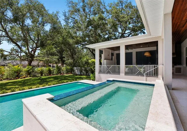 Homes for sale in Tampa, FL | 3013 S West Shore Blvd, Tampa, FL 33629 | MLS# TB8503755