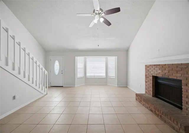 Photo 4 of Single family home for sale at 1441 Monte Lake Dr, Valrico, FL 33596 | MLS# TB8503758 | Listing updated on 2026-09-28