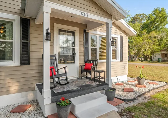 Homes for sale in Chiefland, FL | 503 Ne 1St St, Chiefland, FL 32626 | MLS# OM723883