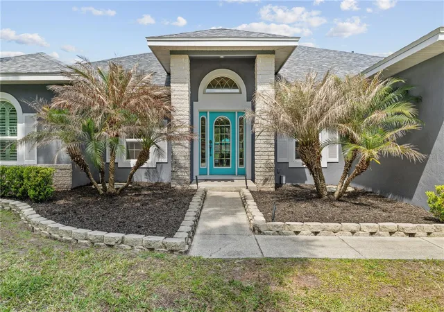 3rd image of 1095 W Lake Hamilton Dr, Winter Haven, FL 33881 | MLS# L4961524
