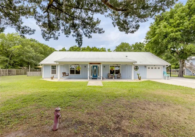 Homes for sale in Bunnell, FL | 190 County Road 35, Bunnell, FL 32110 | MLS# O6403875