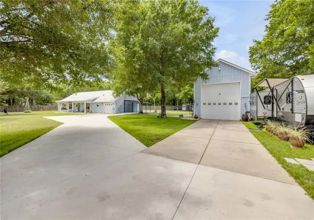 Homes for sale in Bunnell, FL | 190 County Road 35, Bunnell, FL 32110 | MLS# O6403875