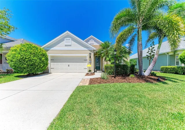 Photo 3 of Single family home for sale at 7750 Ridgelake Cir, Bradenton, FL 34203 | MLS# A4692075 | Listing updated on 2026-07-25