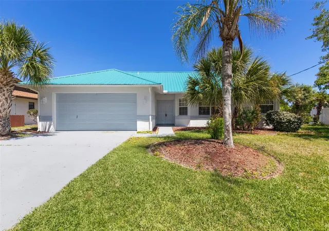 Homes for sale in Palm Coast, FL | 21 Crescent Ct S, Palm Coast, FL 32137 | MLS# FC318211