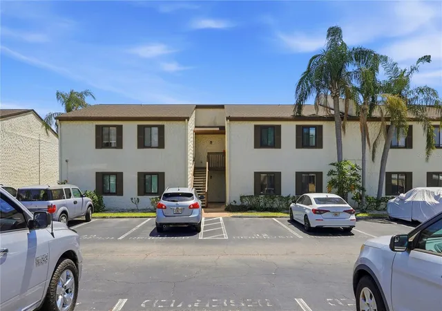 Condo for sale at 724 115 Avenue N #2205, Saint Petersburg, FL 33716 | MLS# TB8503810