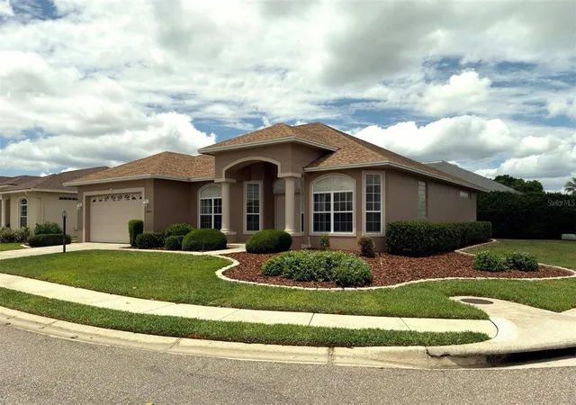 Homes for sale in Lakeland, FL | 2805 Honeywell Pl, Lakeland, FL 33810 | MLS# L4961527