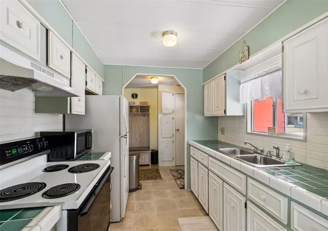 4th image of 14289 Midfield St, Brooksville, FL 34613 | MLS# TB8503833