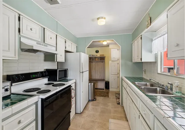 5th image of 14289 Midfield St, Brooksville, FL 34613 | MLS# TB8503833