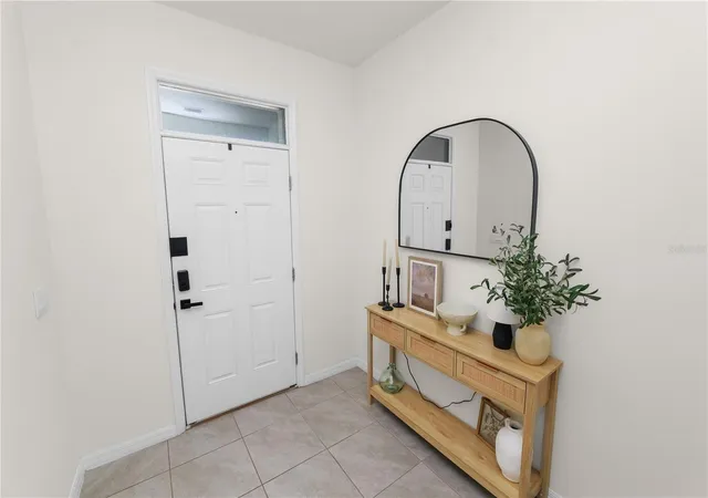 3rd image of 3830 Sunflower Field Pl, Plant City, FL 33565 | MLS# L4961528