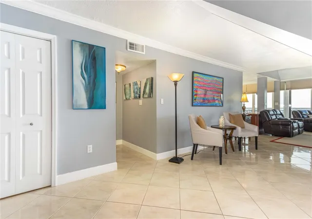 5th image of 1390 Gulf Blvd, Clearwater, FL 33767