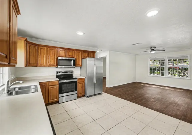 5th image of 245 E Oak Run Ct, Apopka, FL 32703 | MLS# O6403935