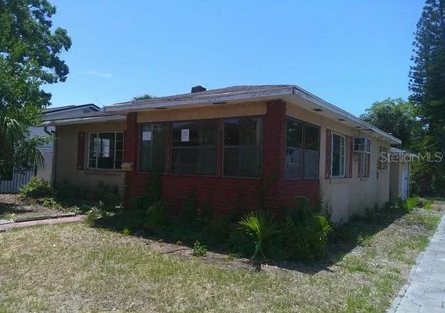 Homes for sale in Saint Petersburg, FL | 2040 22Nd Ave S, Saint Petersburg, FL 33712 | MLS# TB8503881