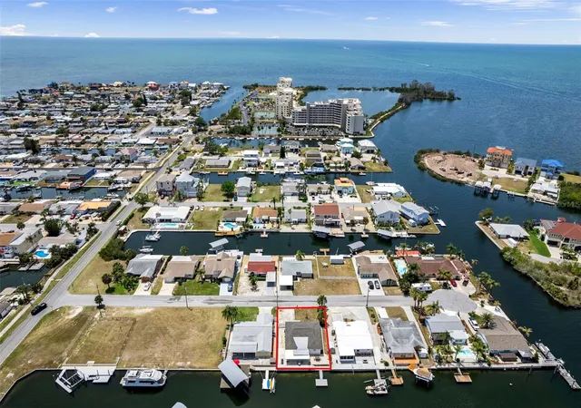 3rd image of 13804 Malcolm Ave, Hudson, FL 34667 | MLS# W7885376