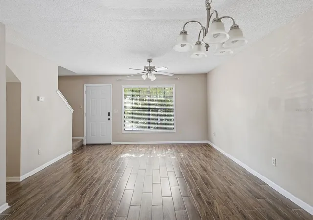 Listing Photo 4 - Condo for sale in building located at 3371 River Vw Wy, WINTER PARK, FL 32792 - Unit #46