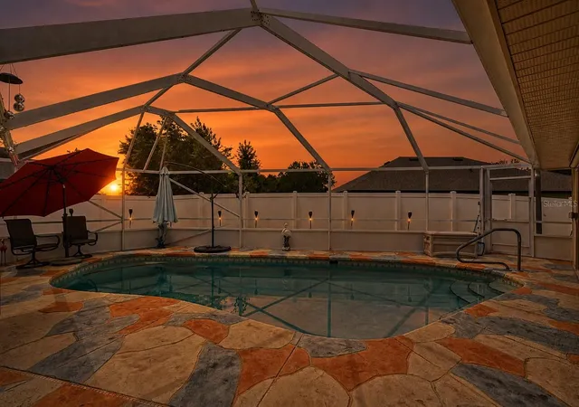 Photo 3 of Single family home for sale at 33939 Valencia Dr, Leesburg, FL 34788 | MLS# G5111809 | Listing updated on 2026-09-27