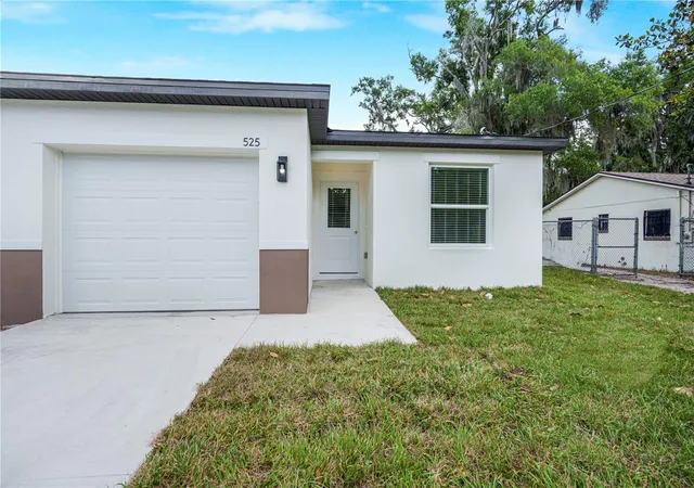2nd image of 525 526 Pine Lane, Eustis, FL 32726 | MLS# O6403981